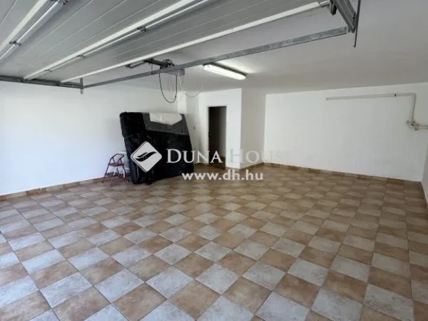 Eladó ház Budapest XVIII. kerület, Erzsébettelep 536 nm