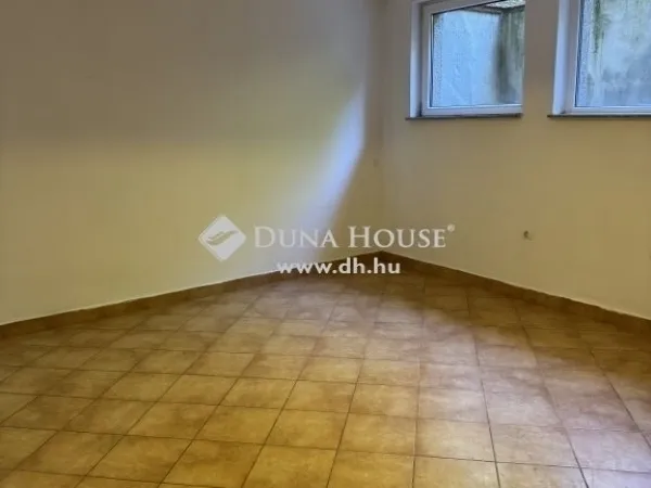 Eladó ház Budapest XVIII. kerület, Erzsébettelep 536 nm