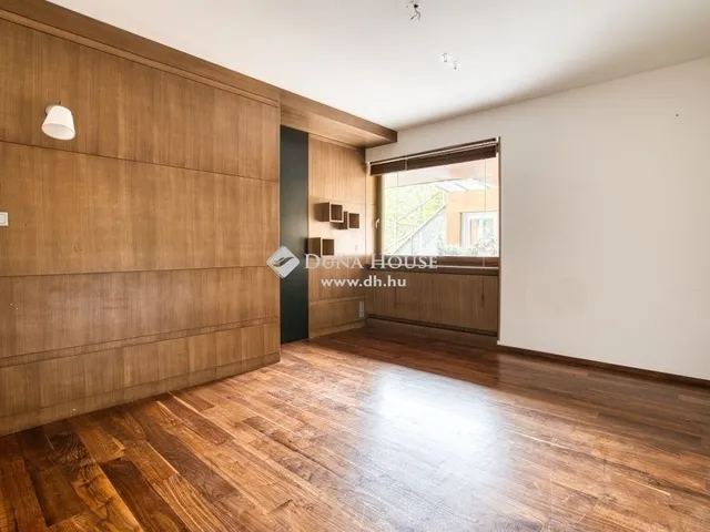 Eladó lakás Budapest XII. kerület, Zugliget 166 nm