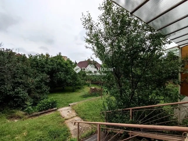 Eladó ház Budapest XVIII. kerület, Újpéteritelep 250 nm