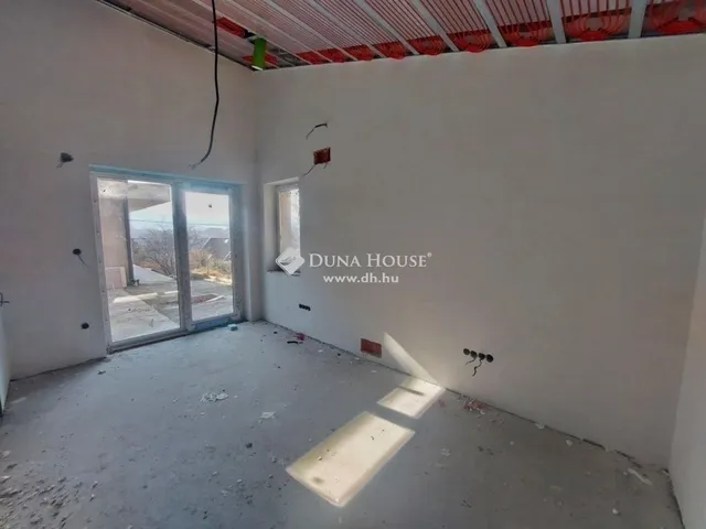 Eladó ház Pilisborosjenő 258 nm