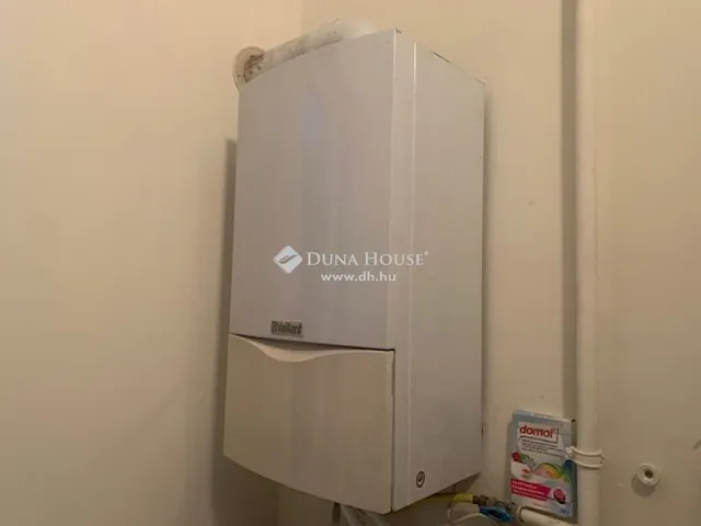 Eladó kereskedelmi és ipari ingatlan Budapest XI. kerület, Sasad-Sashegy XI. ker. 110 nm