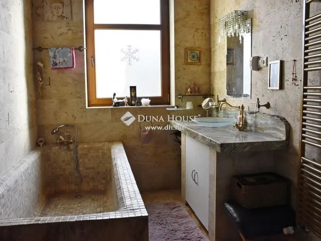 Eladó ház Budajenő 600 nm