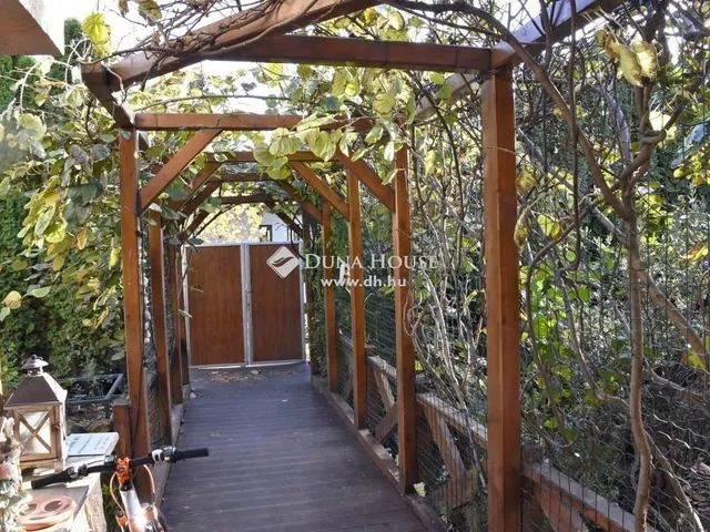 Eladó ház Budajenő 600 nm