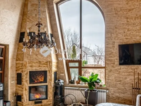 Eladó ház Budajenő 600 nm