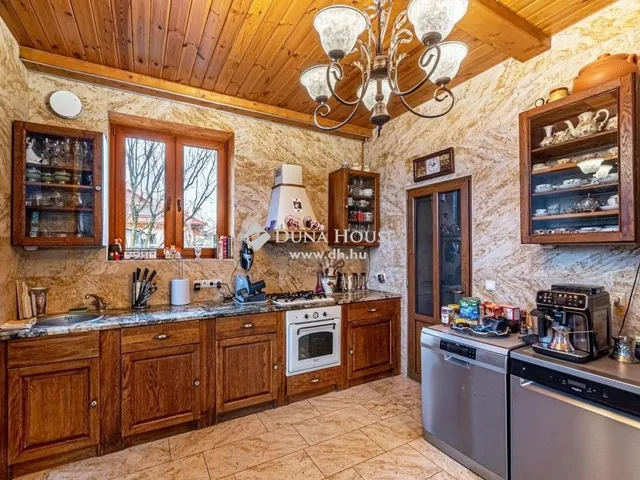 Eladó ház Budajenő 600 nm