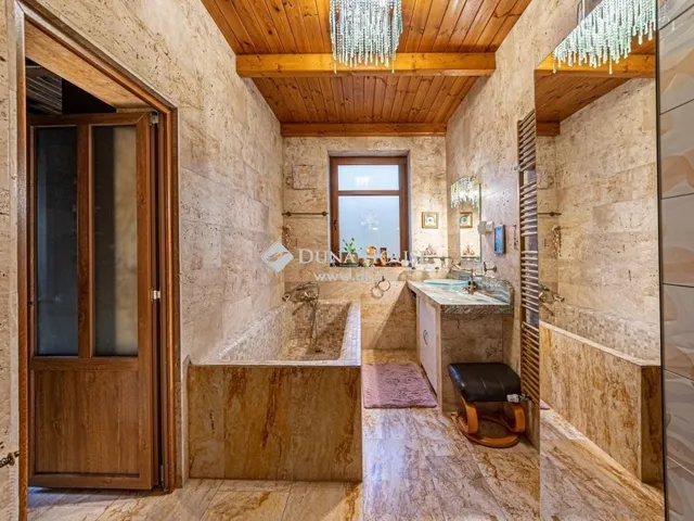 Eladó ház Budajenő 600 nm