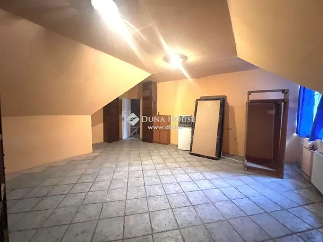 Eladó kereskedelmi és ipari ingatlan Budapest XVII. kerület, Rákoskeresztúr 130 nm