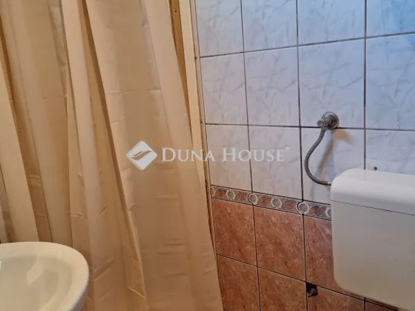 Eladó lakás Gyál 128 nm