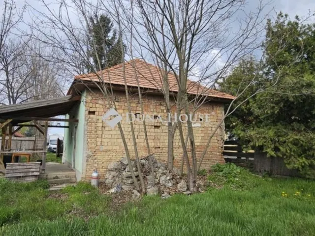 Eladó ház Üllő 51 nm