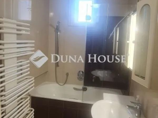 Eladó ház Vecsés 160 nm