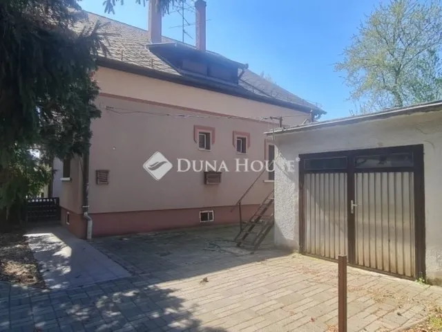 Eladó ház Vecsés 160 nm