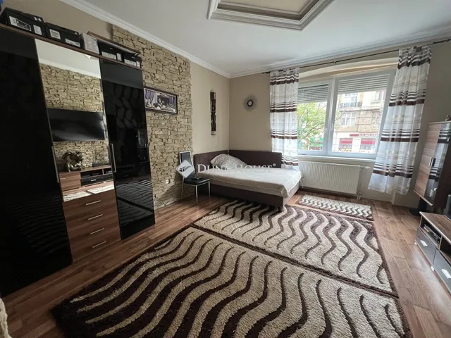 Eladó ház Budapest VIII. kerület 206 nm