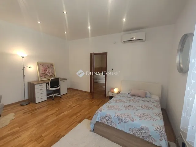 Eladó ház Budapest XV. kerület, Rákospalota 140 nm