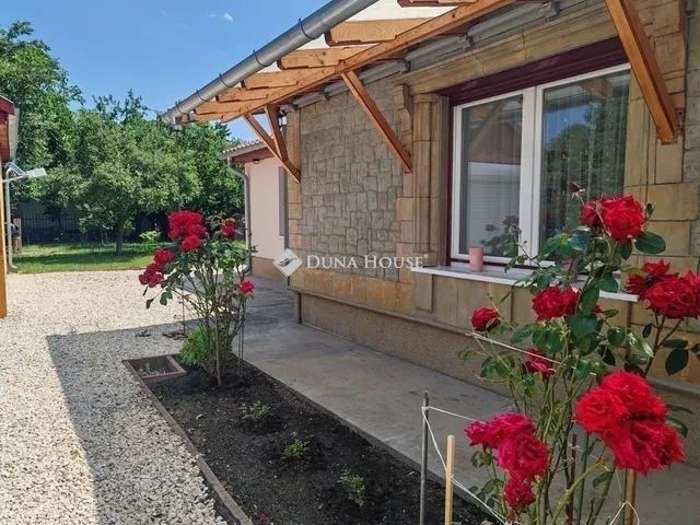 Eladó ház Budapest XV. kerület, Rákospalota 140 nm