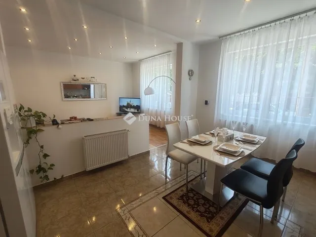 Eladó ház Budapest XV. kerület, Rákospalota 140 nm