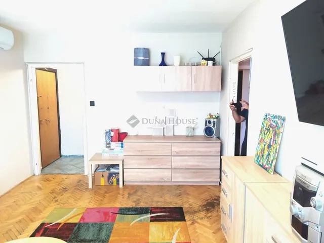 Eladó lakás Budapest XV. kerület, Újpalota 71 nm