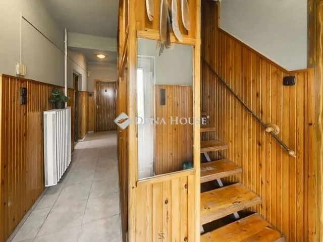 Eladó ház Fót 286 nm