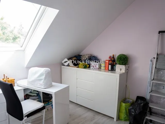 Eladó ház Budapest II. kerület, Budaliget 360 nm