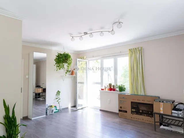 Eladó ház Budapest II. kerület, Budaliget 360 nm