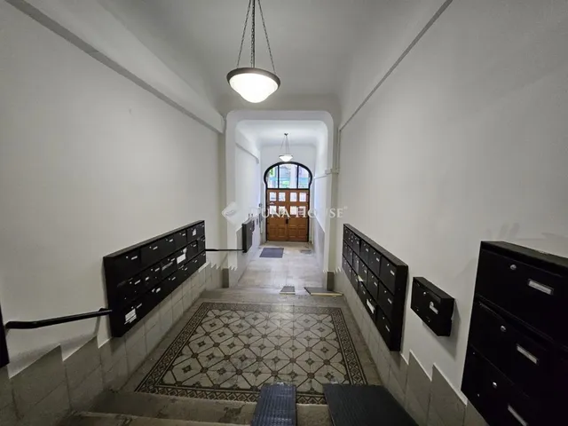 Eladó lakás Budapest II. kerület 148 nm