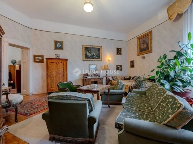 Eladó lakás Budapest II. kerület 148 nm