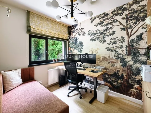 Eladó ház Budapest II. kerület, Pasarét 261 nm