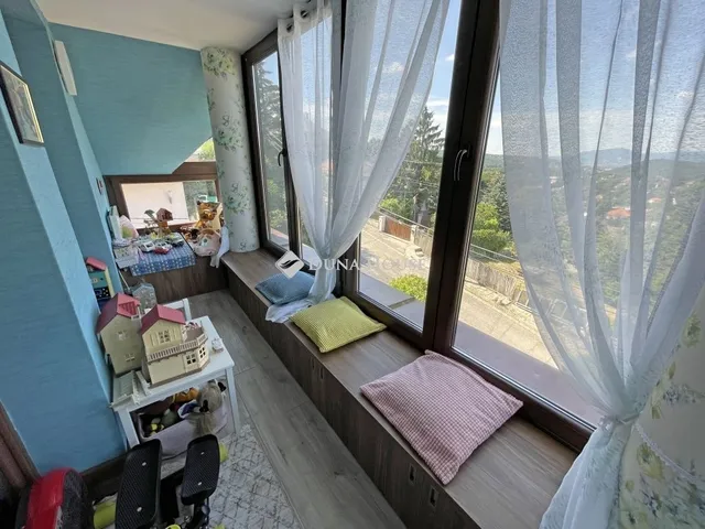 Eladó ház Budapest II. kerület, Remetekertváros 237 nm