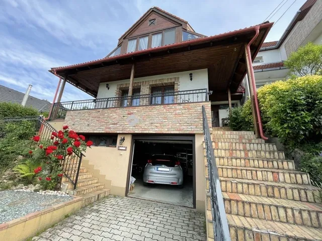 Eladó ház Budapest II. kerület, Remetekertváros 237 nm