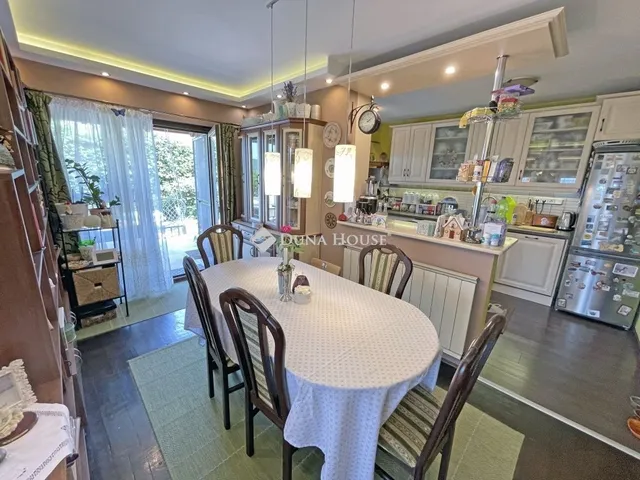 Eladó ház Budapest II. kerület, Remetekertváros 237 nm