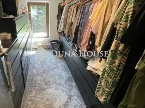 Eladó ház Budapest II. kerület, Széphalom 367 nm