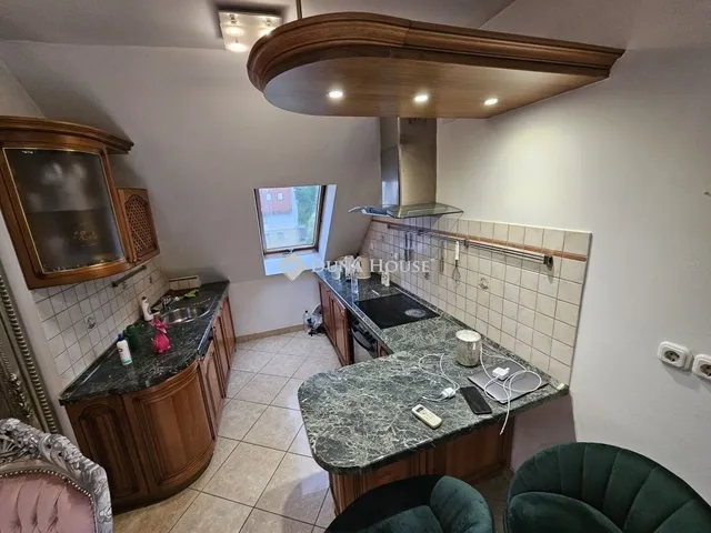 Eladó lakás Budapest II. kerület 66 nm