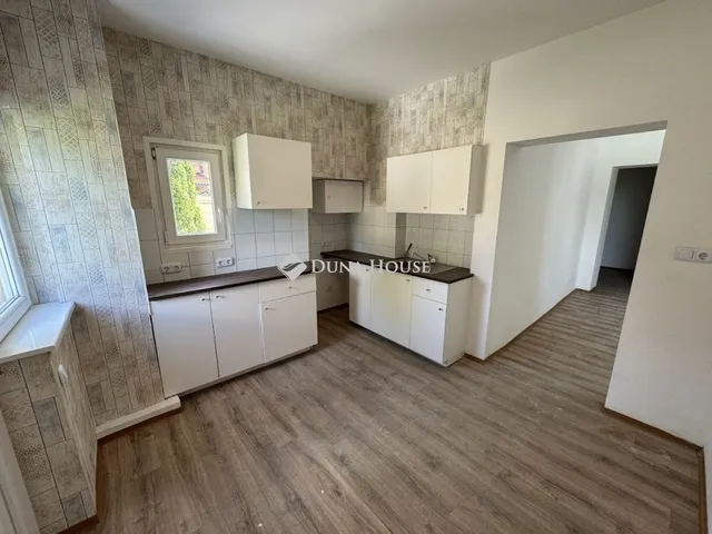 Eladó lakás Budapest XX. kerület, Kossuthfalva 113 nm