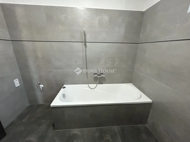 Eladó ház Vecsés 116 nm