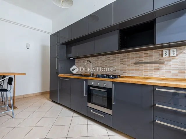 Eladó lakás Budapest IX. kerület, Rehabilitációs terület IX. ker. 120 nm