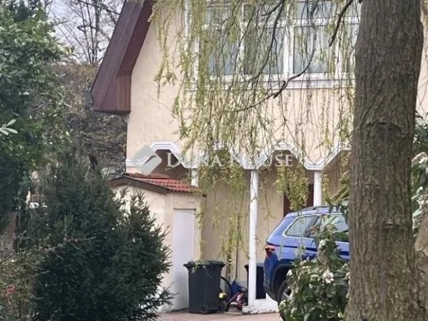 Eladó ház Budapest XIX. kerület, Óváros 340 nm