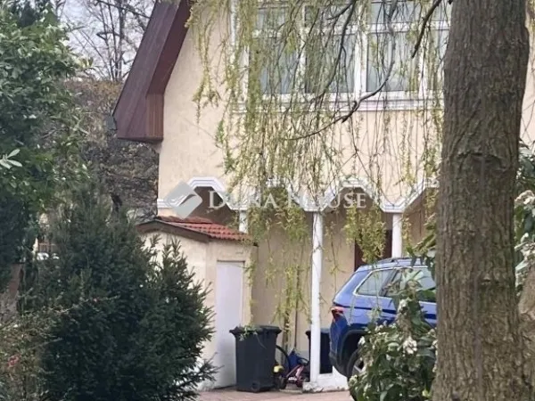 Eladó ház Budapest XIX. kerület, Óváros 340 nm