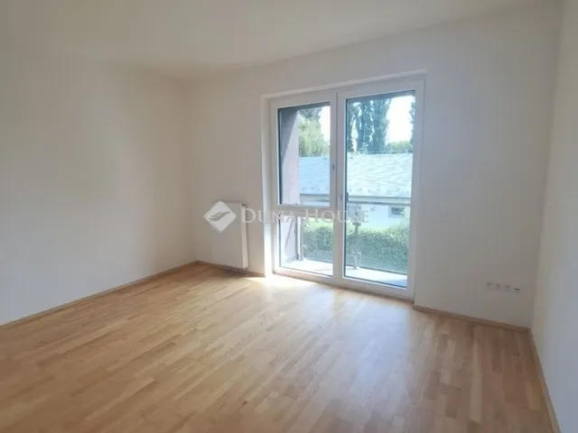 Eladó lakás Budapest III. kerület 188 nm