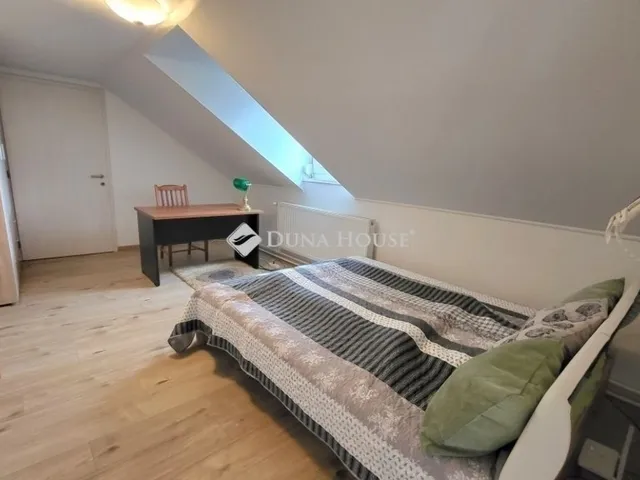 Eladó ház Budapest III. kerület 189 nm