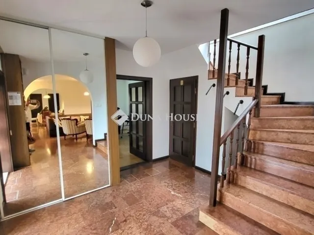 Eladó ház Budapest III. kerület 189 nm