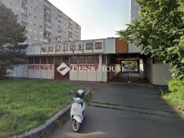 Eladó kereskedelmi és ipari ingatlan Budapest III. kerület 706 nm