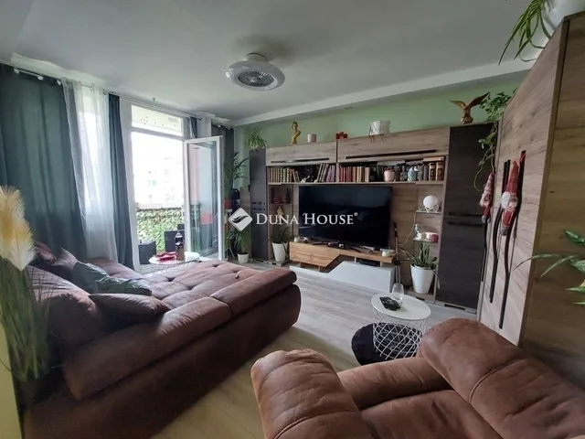 Eladó lakás Budapest XVIII. kerület, Havanna lakótelep 72 nm