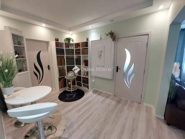 Eladó lakás Budapest XVIII. kerület, Havanna lakótelep 72 nm