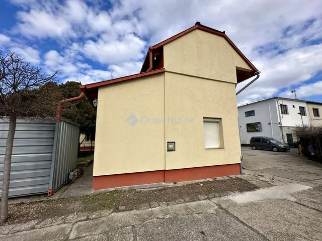 Eladó kereskedelmi és ipari ingatlan Budapest IX. kerület 610 nm