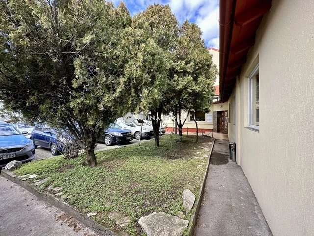 Eladó kereskedelmi és ipari ingatlan Budapest IX. kerület 610 nm