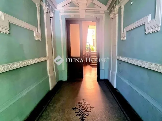 Eladó kereskedelmi és ipari ingatlan Budapest IX. kerület 220 nm