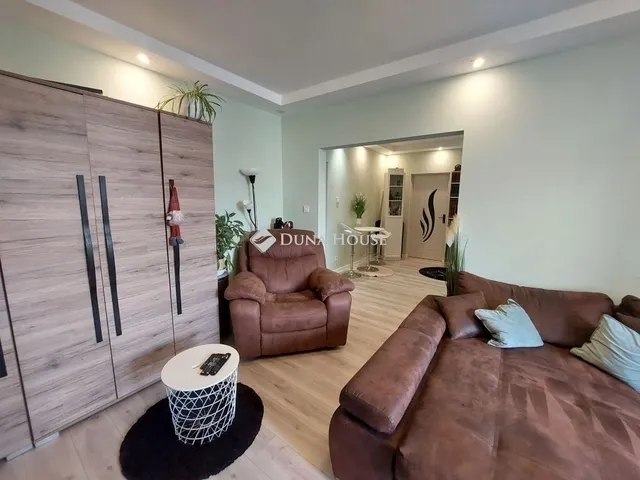 Eladó lakás Budapest XVIII. kerület 72 nm