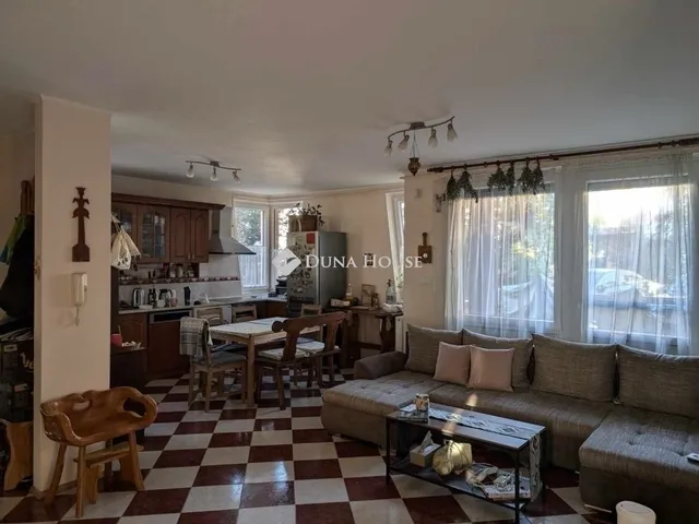 Eladó lakás Budapest XVIII. kerület, Szent Imre kertváros 78 nm