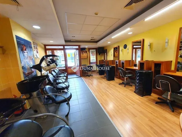 Eladó kereskedelmi és ipari ingatlan Budapest IV. kerület, Újpest 75 nm