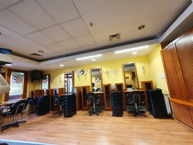 Eladó kereskedelmi és ipari ingatlan Budapest IV. kerület, Újpest 75 nm